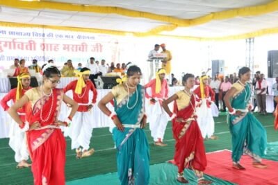 विस्थापन पर अब आदिवासियों को मिलेंगे 20 लाख और नौकरी 4 Faggan Singh 2