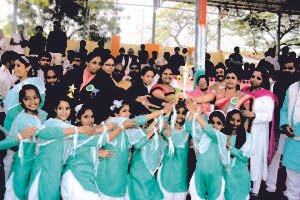 लोकतंत्र के महापर्व : सात घंटे चला जलसा 9 it26118 3