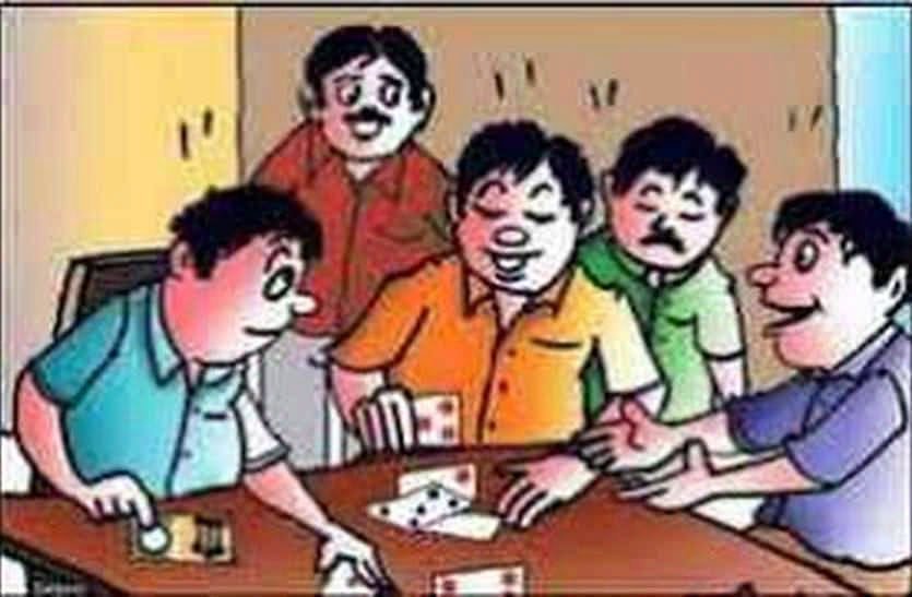 Half a dozen gamblers caught in front of village Bhatti's electricity sub-station