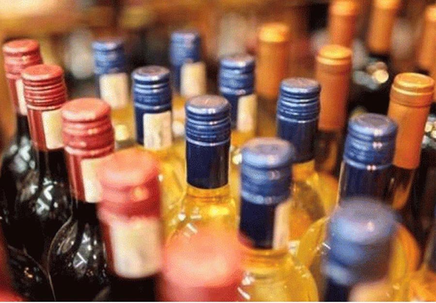 जिले की पुलिस ने पकड़ी करीब 21 हजार की अंग्रेजी, देसी और कच्ची शराब