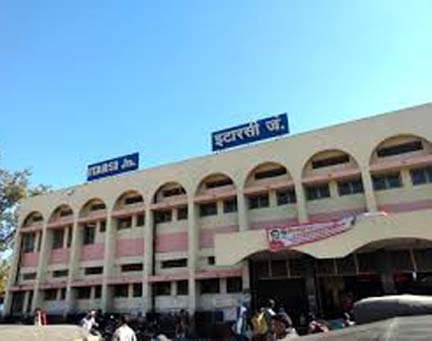 Illegal food items were being sold at the railway junction