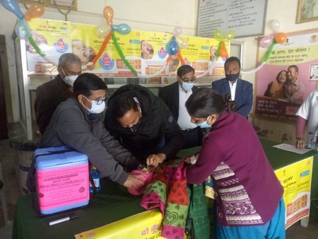 दो बूंद जिंदगी की: पहले दिन 8926 बच्चों को दवा पिलाई 1 DSPM HOSPITAL
