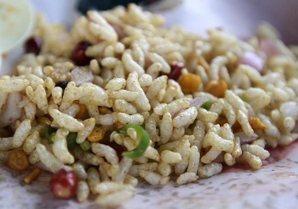 आर्थिक कमजोर वर्ग के विद्यार्थियों को स्कूल में मिलेगा स्वल्पाहार 1 bhelpuri