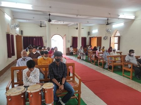 कोरोना के नियमों का पालन करते हुए मनाया गया गुड फ्राइडे का त्यौहार 1 IMG 20210402 WA0018