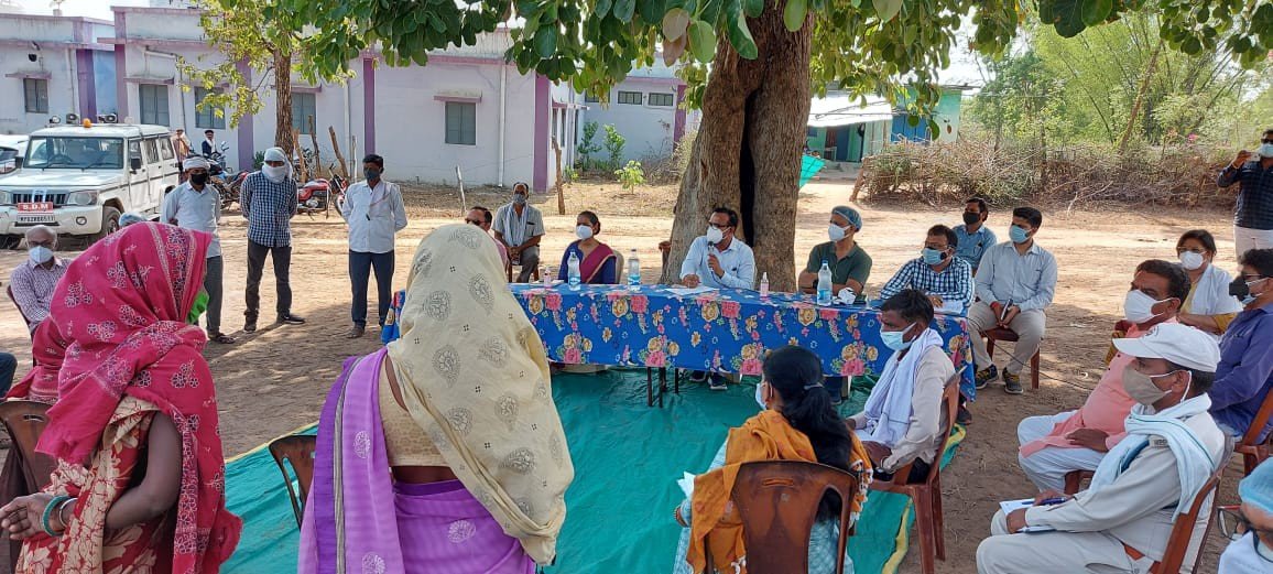 विधायक ने वेक्सिनेशन को प्रोत्साहित करने के लिए ग्रामीण क्षेत्रों का किया दौरा 1 PicsArt 05 29 08.50.06