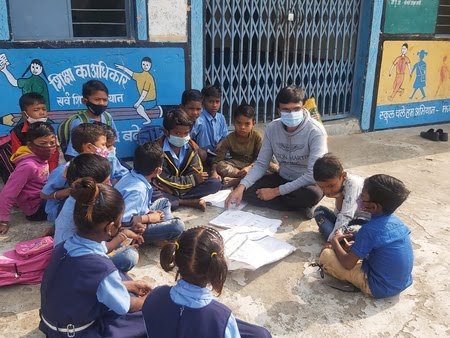 केसला के कई गांवों में समय से नहीं पहुंचते शिक्षक 4 kesla 2