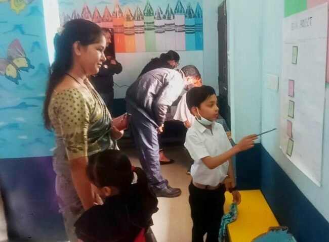 प्रजेंटेशन के माध्यम से बच्चों ने दिखाई प्रतिभा 3 Noble 5