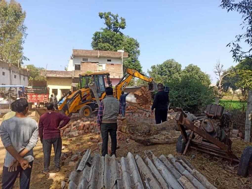 1.5 करोड़ लागत की भूमि, अतिक्रमण से कराई मुक्त 1.5 करोड़ लागत की भूमि, अतिक्रमण से कराई मुक्त