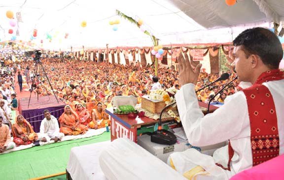 श्रीमद् भागवत कथा : प्रत्येक जीवात्मा सुख, शांति, आनंद चाहता 1 Bhagwat 1