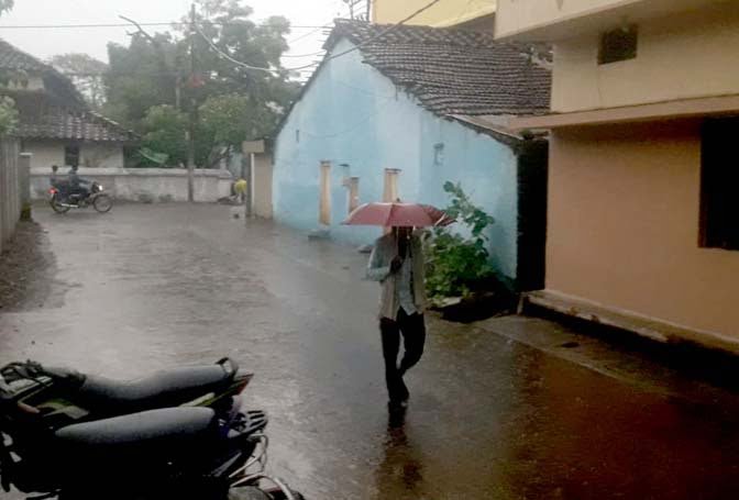 बारिश ने उमस से दी राहत, हल्की ठंडक ने गर्मी से दिलायी निजात 1 Barish
