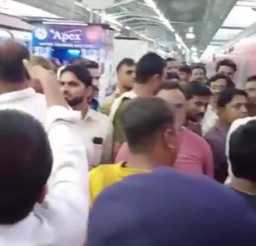 AC Fail, Mangla Express passengers created ruckus