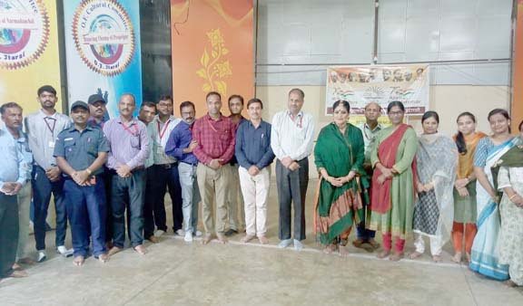 आर्डिनेंस फैक्ट्री स्कूलों में पद्मश्री गीता चंद्रन का सम्मान किया