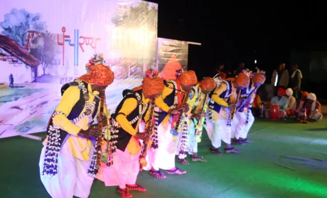 आर्मी बैंड की देशभक्ति पूर्ण प्रस्तुति से पचमढ़ी में शुरू हुआ नवरंग समारोह 1 a3310b95 pach 2
