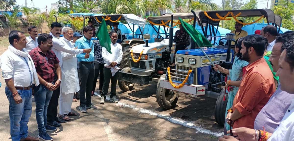 विधायक ने किए चार पानी के टैंकर जनता को समर्पित 1 TAINKAR