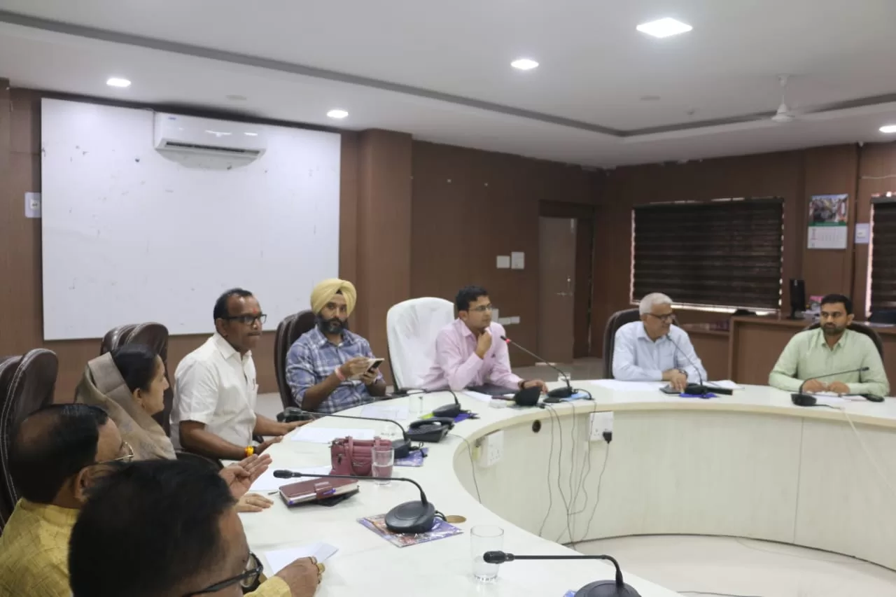 जिले में शांतिपूर्ण एवं आपसी सद्भाव से मनाएं आगामी त्यौहार जिले में शांतिपूर्ण एवं आपसी सद्भाव से मनाएं आगामी त्यौहार