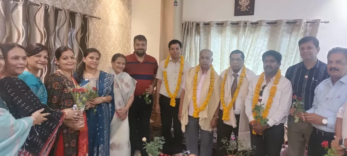 डॉक्टर डे पर लायंस क्लब ने किया वरिष्ठ चिकित्सकों का सम्मान डॉक्टर डे पर लायंस क्लब ने किया वरिष्ठ चिकित्सकों का सम्मान