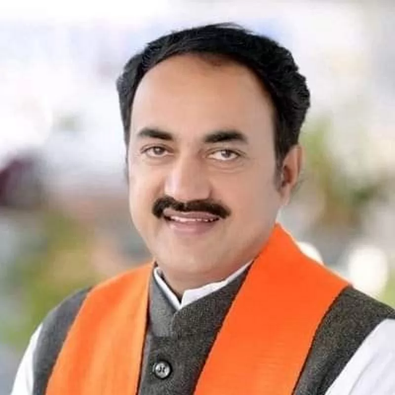 स्वतंत्रता दिवस को उत्साह एवं उमंग से मनाये : मंत्री श्री बृजेन्द्र प्रताप सिंह स्वतंत्रता दिवस को उत्साह एवं उमंग से मनाये : मंत्री श्री बृजेन्द्र प्रताप सिंह