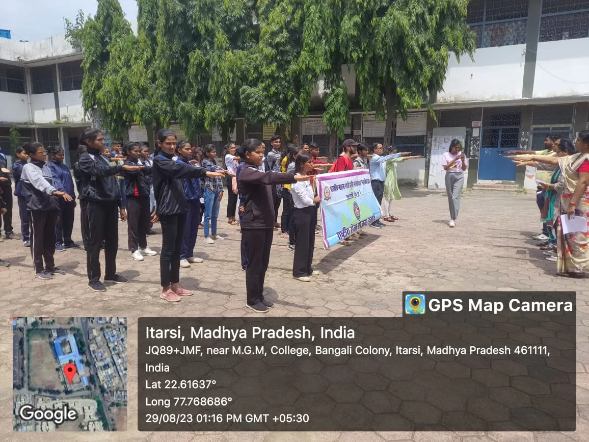 फिट इंडिया कार्यक्रम में दिलायी विद्यार्थियों को शपथ