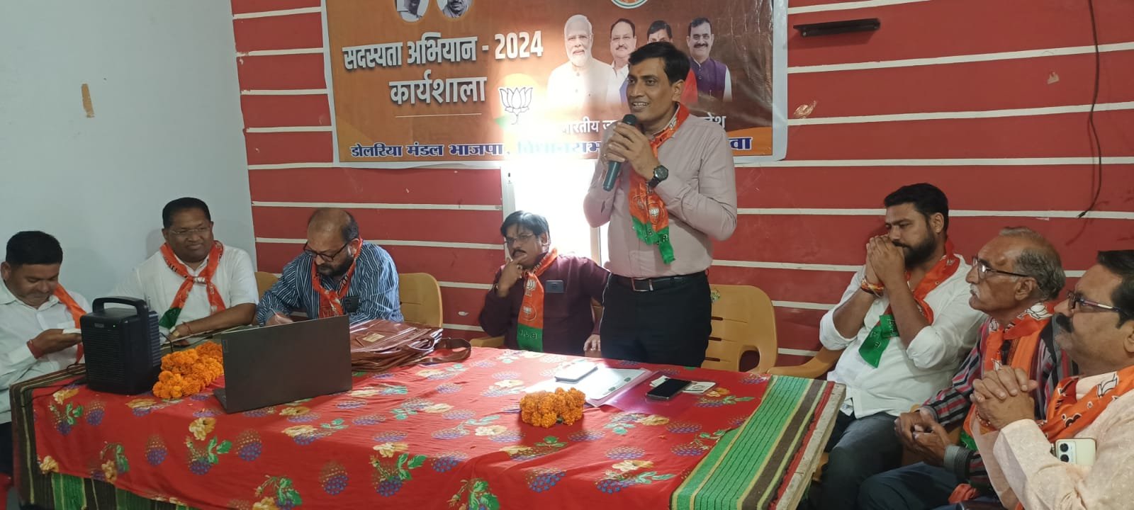 Municipal President told the future plan in the workshop of BJP membership campaign in Dolariya.