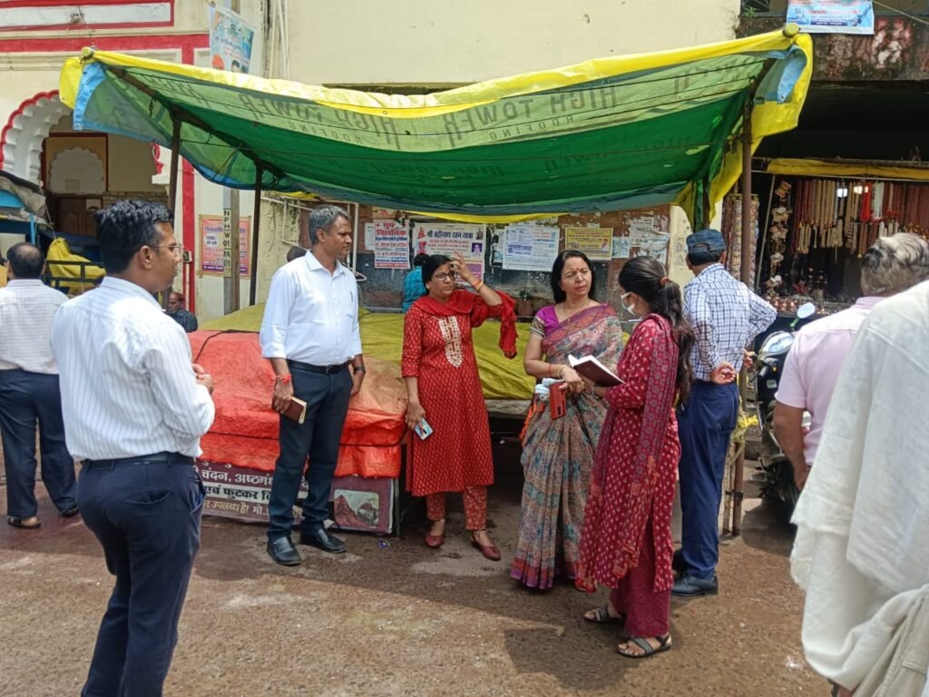 Encroachment removed from Sethanighat on instructions of Collector, action lasted for 4 hours