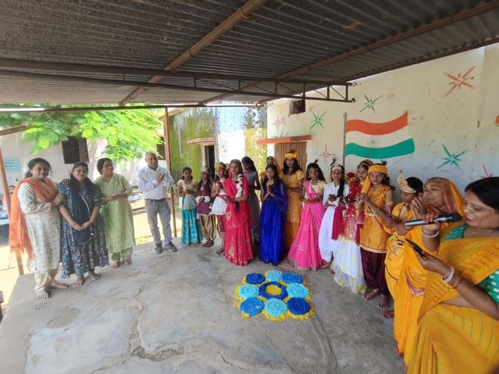 Janmashtami festival celebrated with pomp in Integrated Government High School Saket