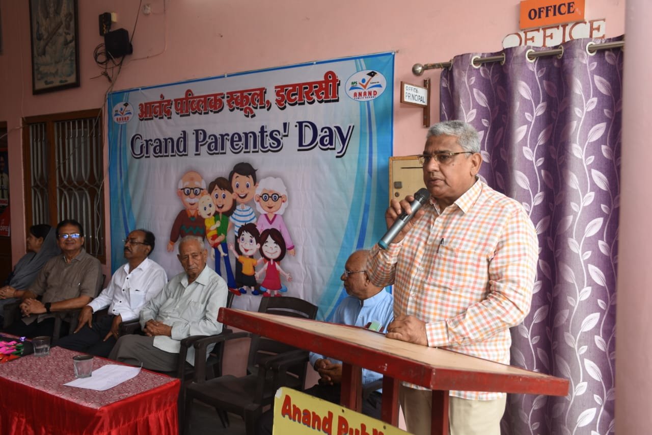 Grand Parents Day celebrated in APS, elders honored