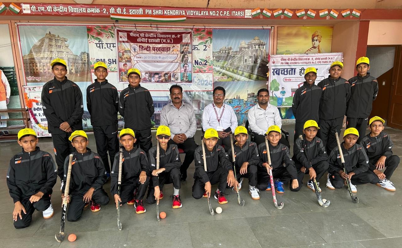 PMShri Kendriya Vidyalaya CPE's hockey and archery team leaves for national competition