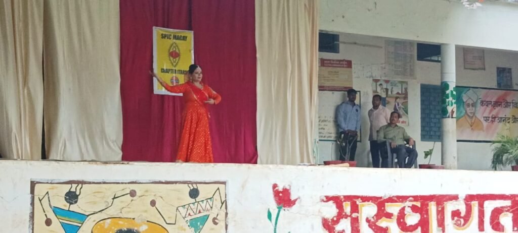 Kathak workshop concludes with final presentation at CM Rise School