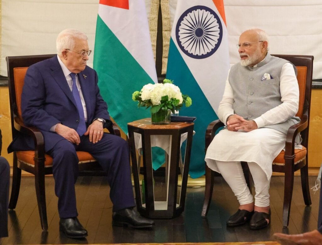 Indian Prime Minister Modi and Palestine President Mahmoud Abbas meet in New York