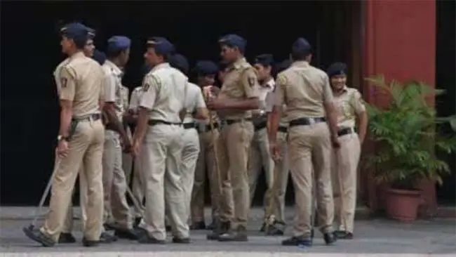 High alert issued after warning of terrorist attack on Mumbai, patrolling increased