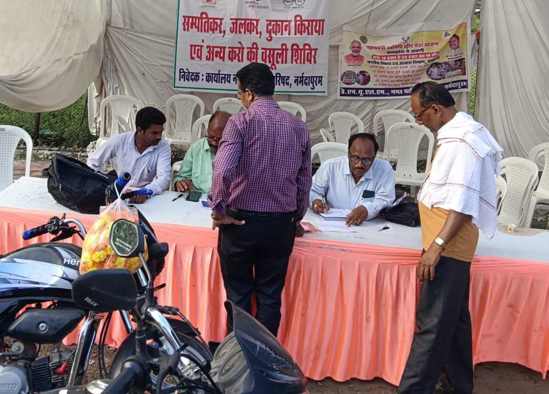 Municipal Corporation organizes public problem solving camp in Ward 15, on-the-spot solution to problems