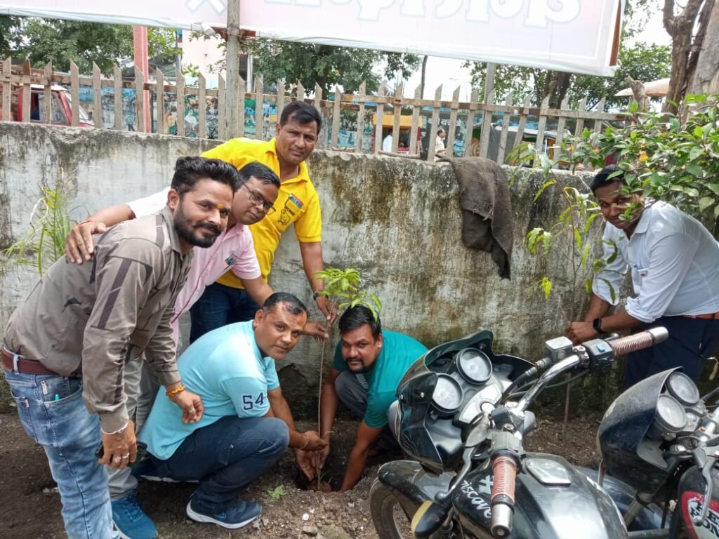 WCRMS leaders planted saplings during Sankalp Yatra