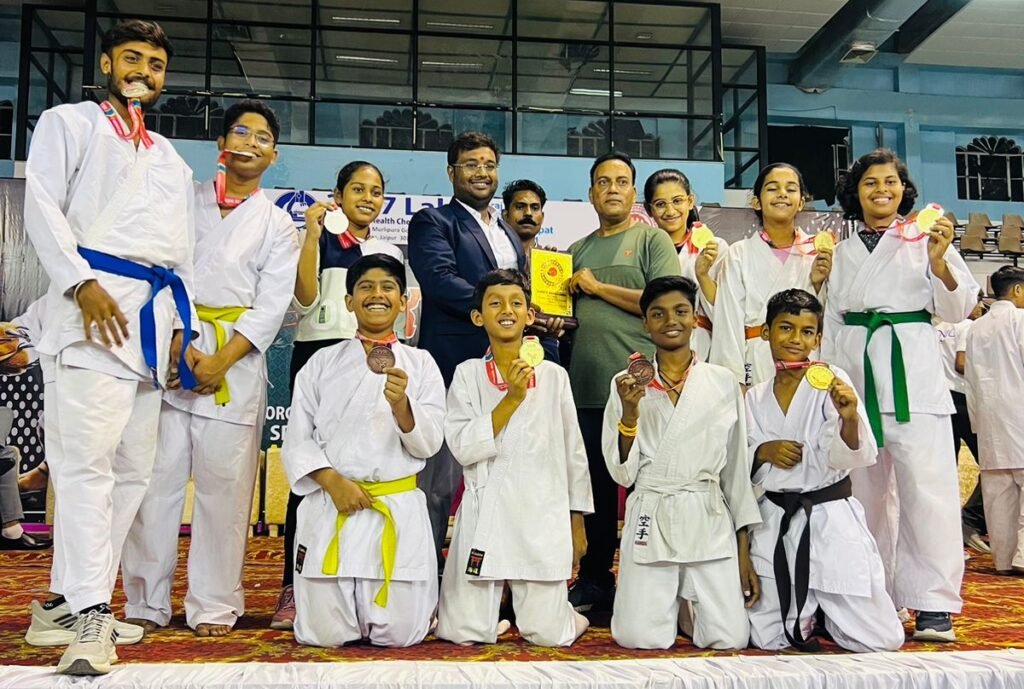 Karate players of Genius Planet won medals