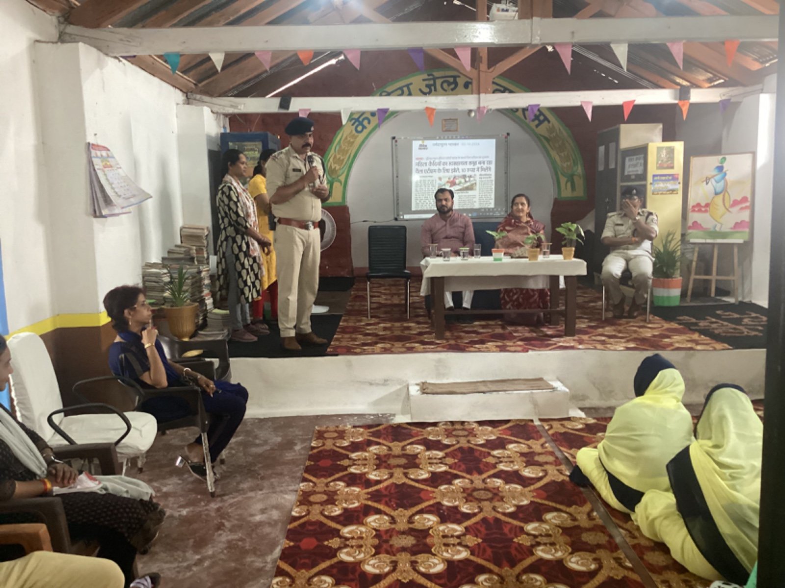 केंद्रीय जेल में महिला बंदियों का स्वसहायता समूह का गठन 1 Formation of self-help group of women prisoners in Central Jail