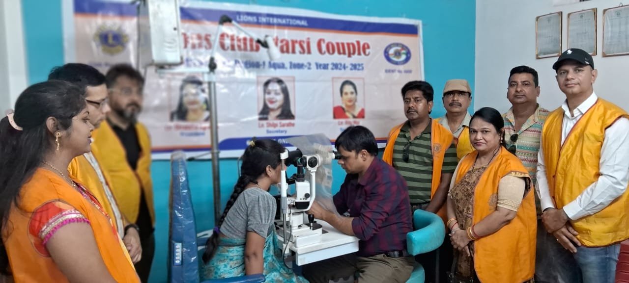 Lions couple organized an eye testing camp to improve the eyesight of weak eyes.