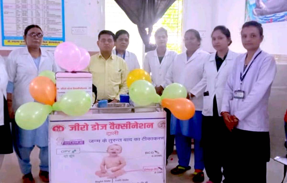 On World Polio Day, 9 newborn babies were given two drops of polio in the PP ward.