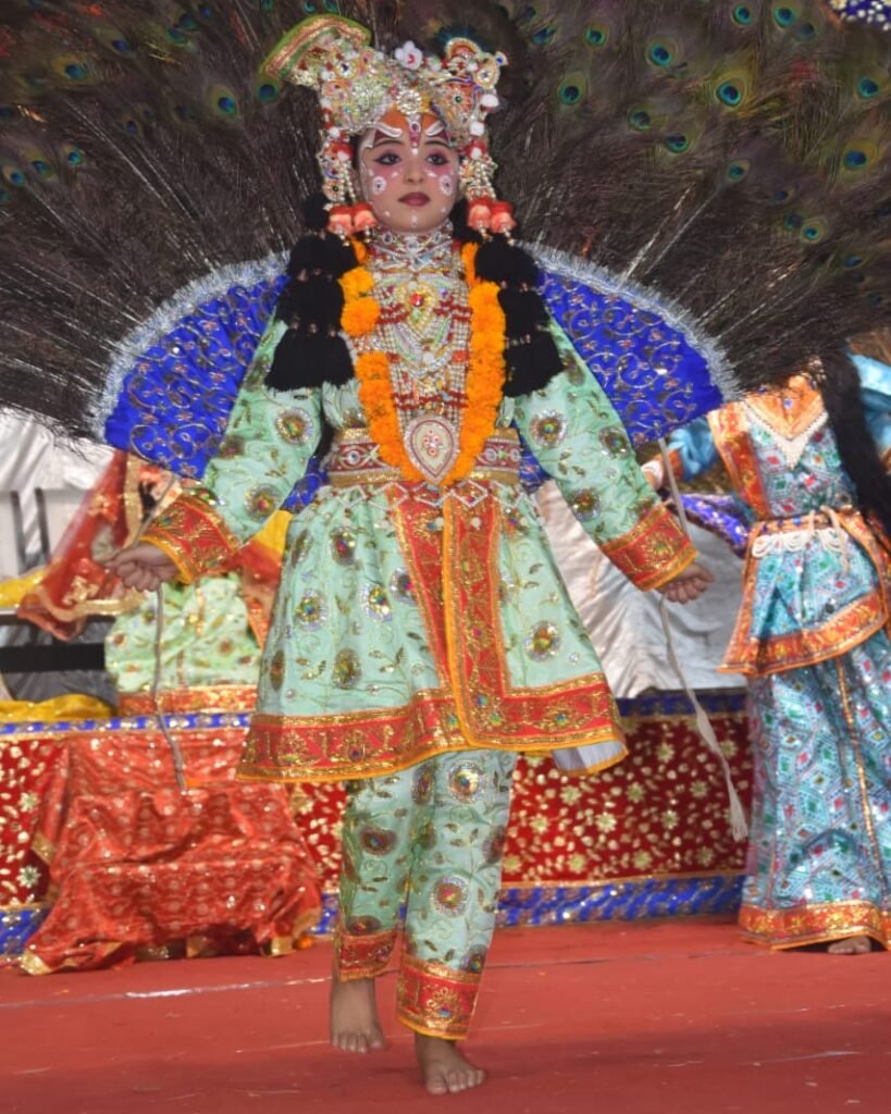 Butter theft, Ukhaal Bandhan and peacock dance fascinated