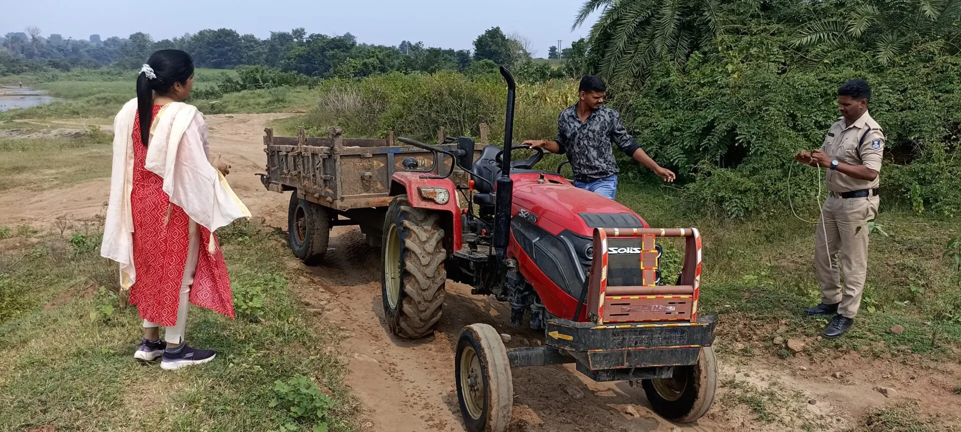 Sudden action on Kalaakhar river, stir among illegal sand mafia