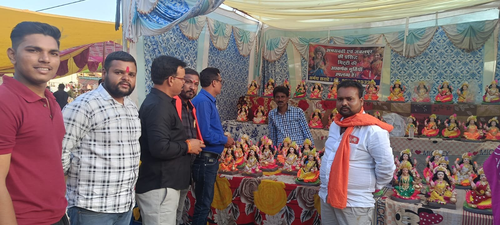 विहिप ने किया खंडित मूर्तियों को यथास्थान विसर्जित करने का निवेदन 1 VHP requested to immerse the broken statues at their place.