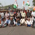 Congress on strike regarding farmers' problem, also blocked roads