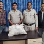 Police arrested accused with 08 kg illegal doda sawdust