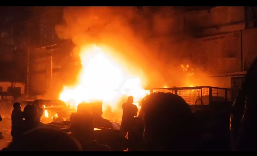 A massive fire broke out in the traction motor unit of the diesel shed, fear of short circuit.