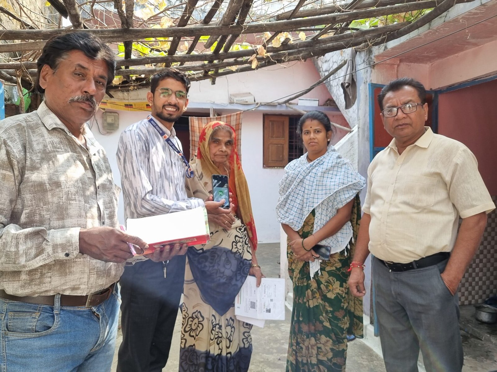 Ayushman cards are being made door to door by the municipality