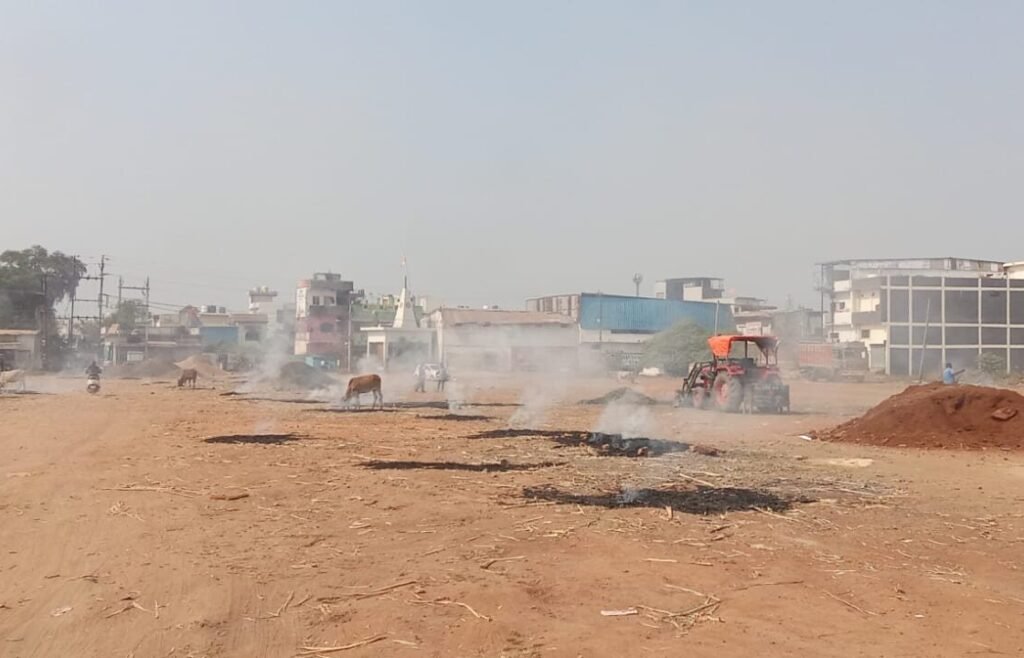 Burning of sugarcane and firecracker cover waste caused pollution around Red Maidan.