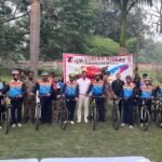 Army soldiers took out a 600 km cycle journey with the aim of developed India.