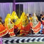 Chief Minister Dr. Yadav enjoyed Bundeli folk dance while sitting on the cot.