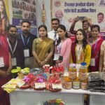 Appreciation of the products of self-help group exhibition