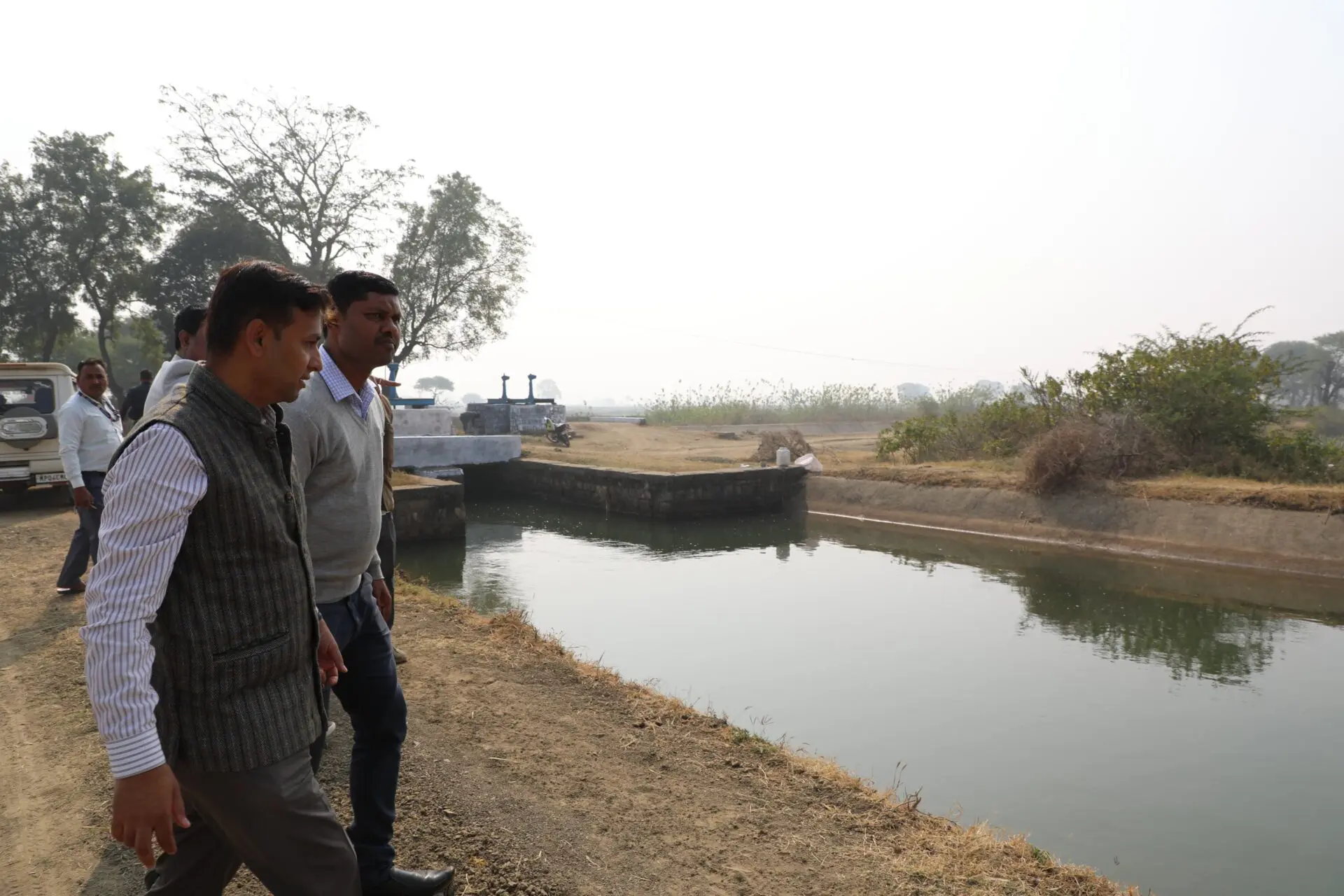 Instructions to remove encroachment on canal drains