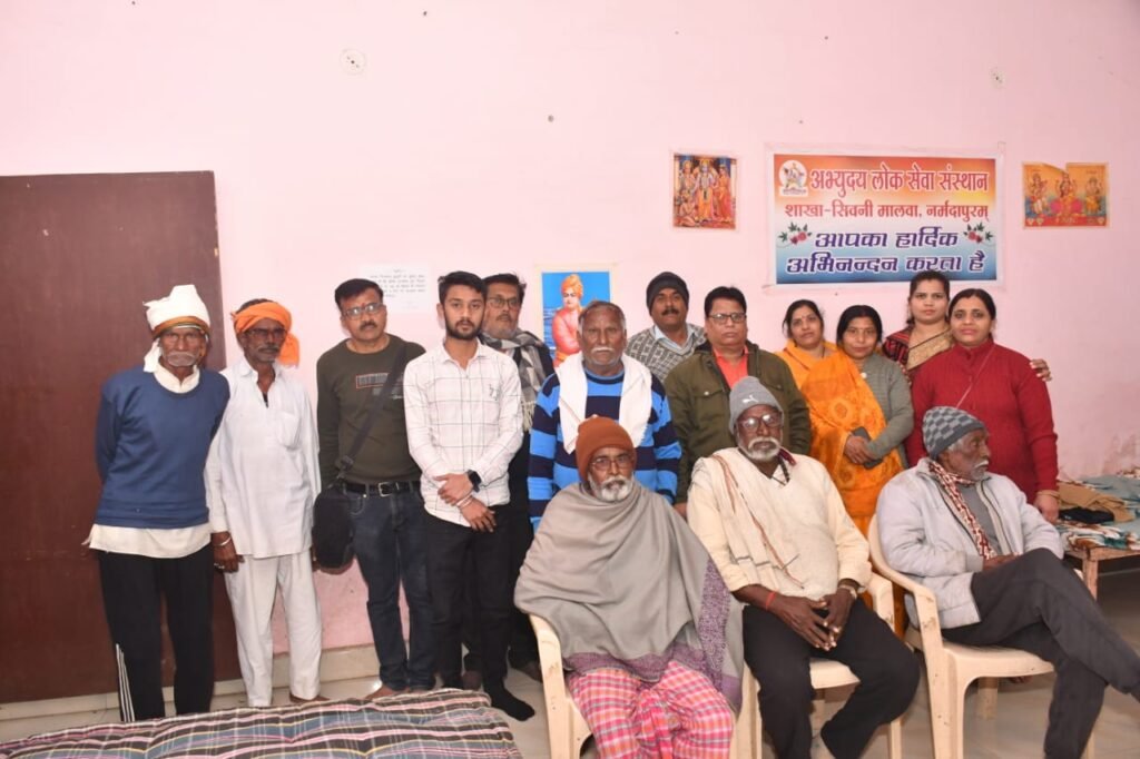 Kayastha Samaj distributed warm and useful clothes to the elderly in the old age home.