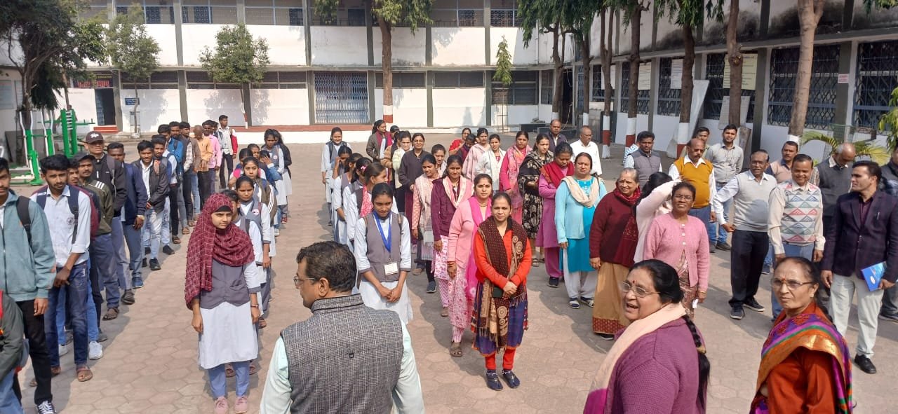 National Voters' Day: Students, college staff take oath for strong democracy